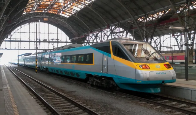 680 005. Чехия, Прага, станция Прага главный вокзал. Автор: ALexeych. Дата: 15 октября 2010 г.