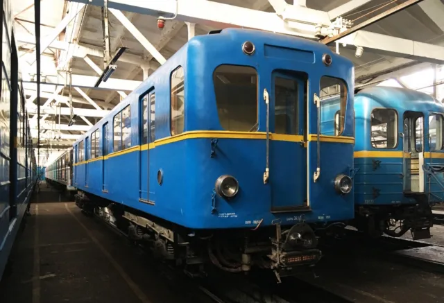 Д-818. Украина, Киев, депо Дарниця. Автор: Главвагон. Дата: 2 декабря 2019 г.