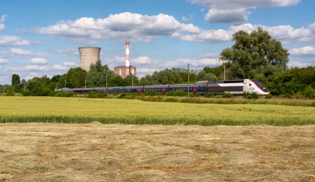 TGV POS 4410. Франция, электростанция Орнен. Автор: jorD1. Дата: 13 мая 2022 г.