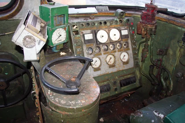 2ТЭП60-0066 пульт машиниста. Россия, Ивановская область, станция Ермолино. Автор: Макс Анисимов. Дата: 7 декабря 2015 г.
