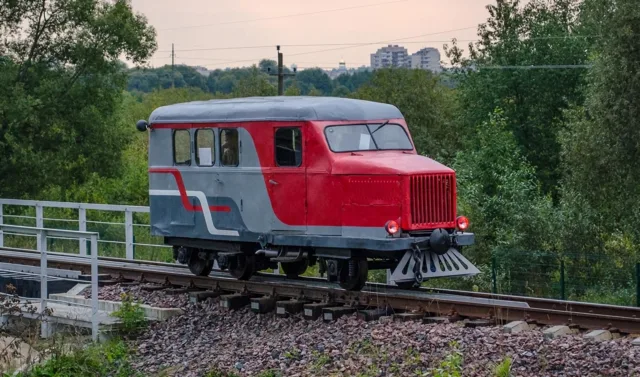 ПД1. Россия, Санкт-Петербург, Малая Царскосельская железная дорога, перегон Царскосельская — Юный. Автор: Мышь Разумная. Дата: 10 сентября 2014 г.