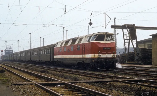 118 059-5. ГДР, округ Магдебург, станция Магдебург. Автор: Bahnbilder von W. and H. Brutzer. Дата: 20 марта 1979 г.